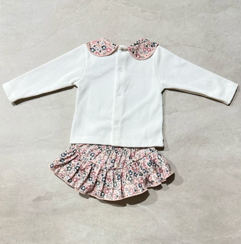 Conjunto blusa cuello estampado y calzón falda Marca Calamaro - Imagen 3